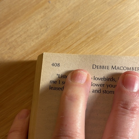 📚2/$14; 3/$16; 4/$18; 5/$20 ADD $2 for any additional books! ENJOY📚📚📚 - Picture 4 of 7